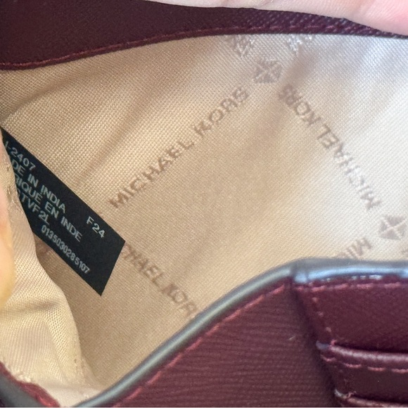 Michael Kors Jet Set Travel Bifold Wallet Oxblood - Picture 9 of 9